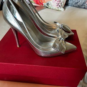 Valentino 105MM Dollybow Bow Pump